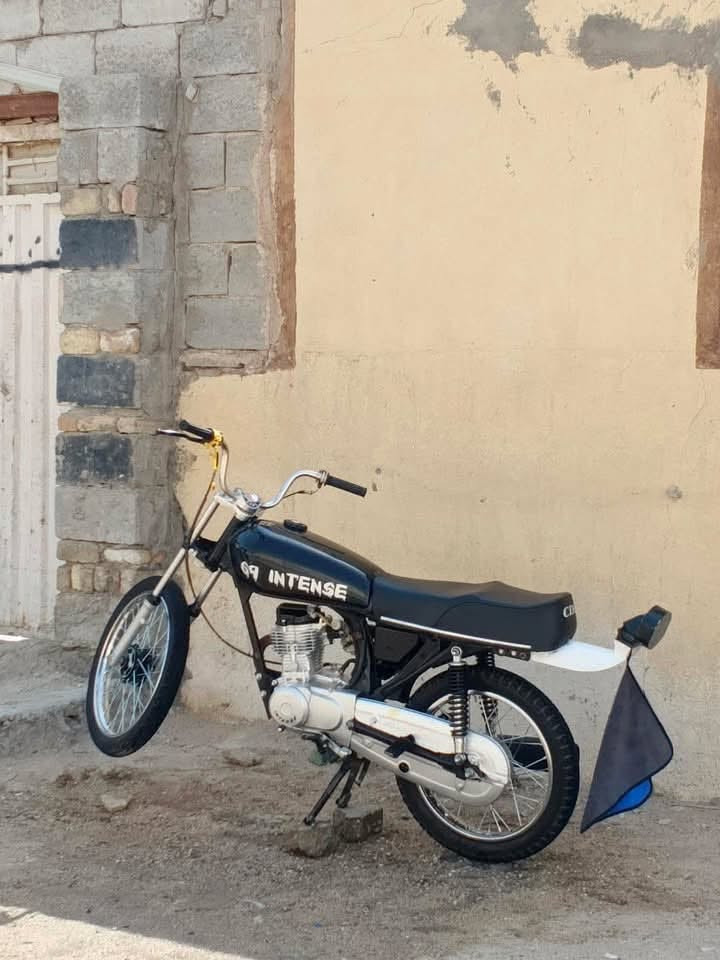 دراجه 4 كير كلك كلك نضيفه محرك ما مفتوح غراض كله جديد السعر 400وبيها مجاللللل هاذه رقمي ما موجود فيس ***********
