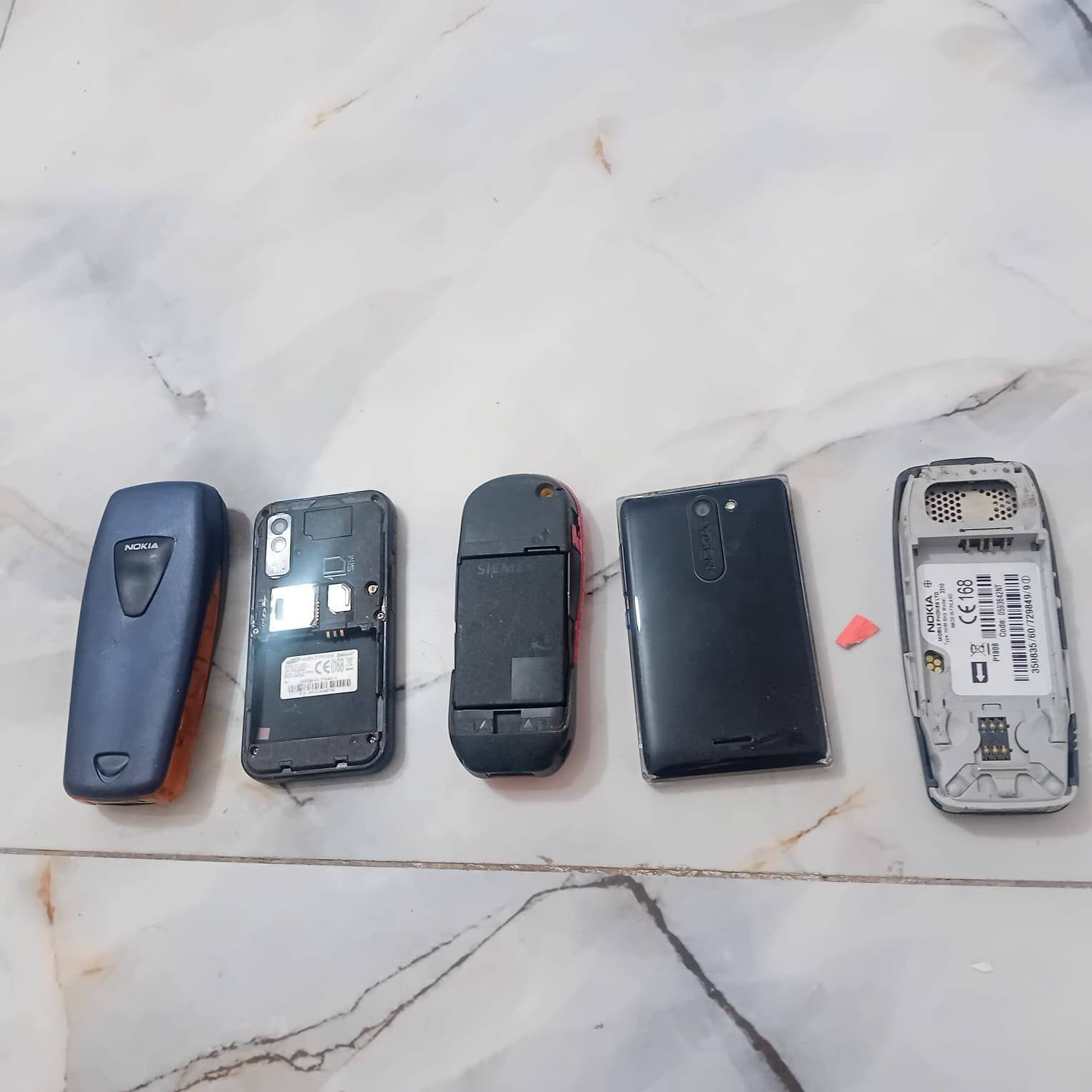 لبيع
كفرات
اجهزه اكو يشتغل واكو عاطل
لكل ابيع جمله 
***********
