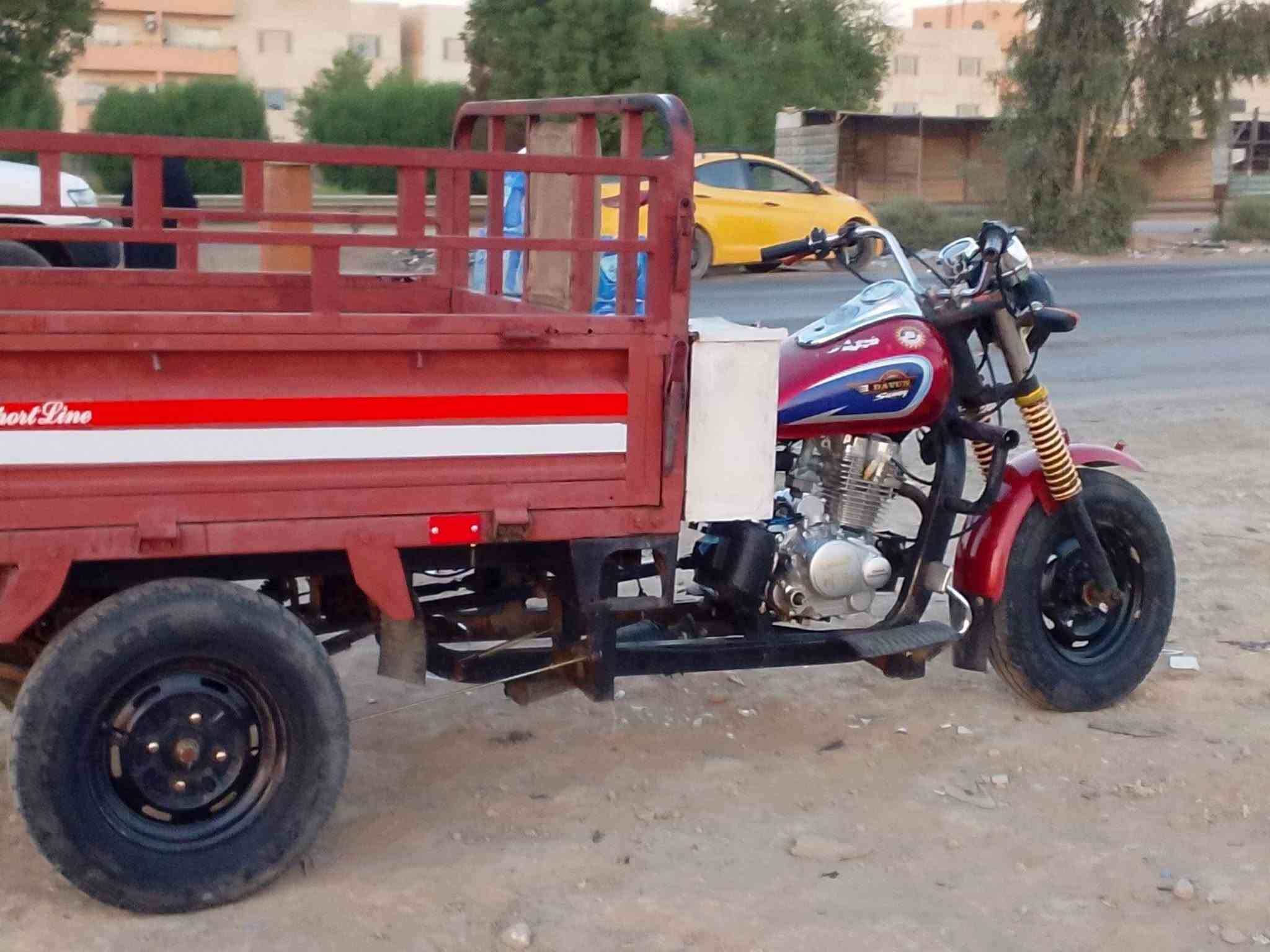 السلام عليكم ستوته للبيع مديل ١٦
هندرمكينه زيرو  بعده بجيس ٢٦
شاصي ركبه كفاله اكسن جديد 
تايرا نظيفه دبلات شغالات 
اصولي اوراق   السعر ٩٠٠
 عنوان حفريه ناحية تاج الدين الصويره
*********** 
***********
