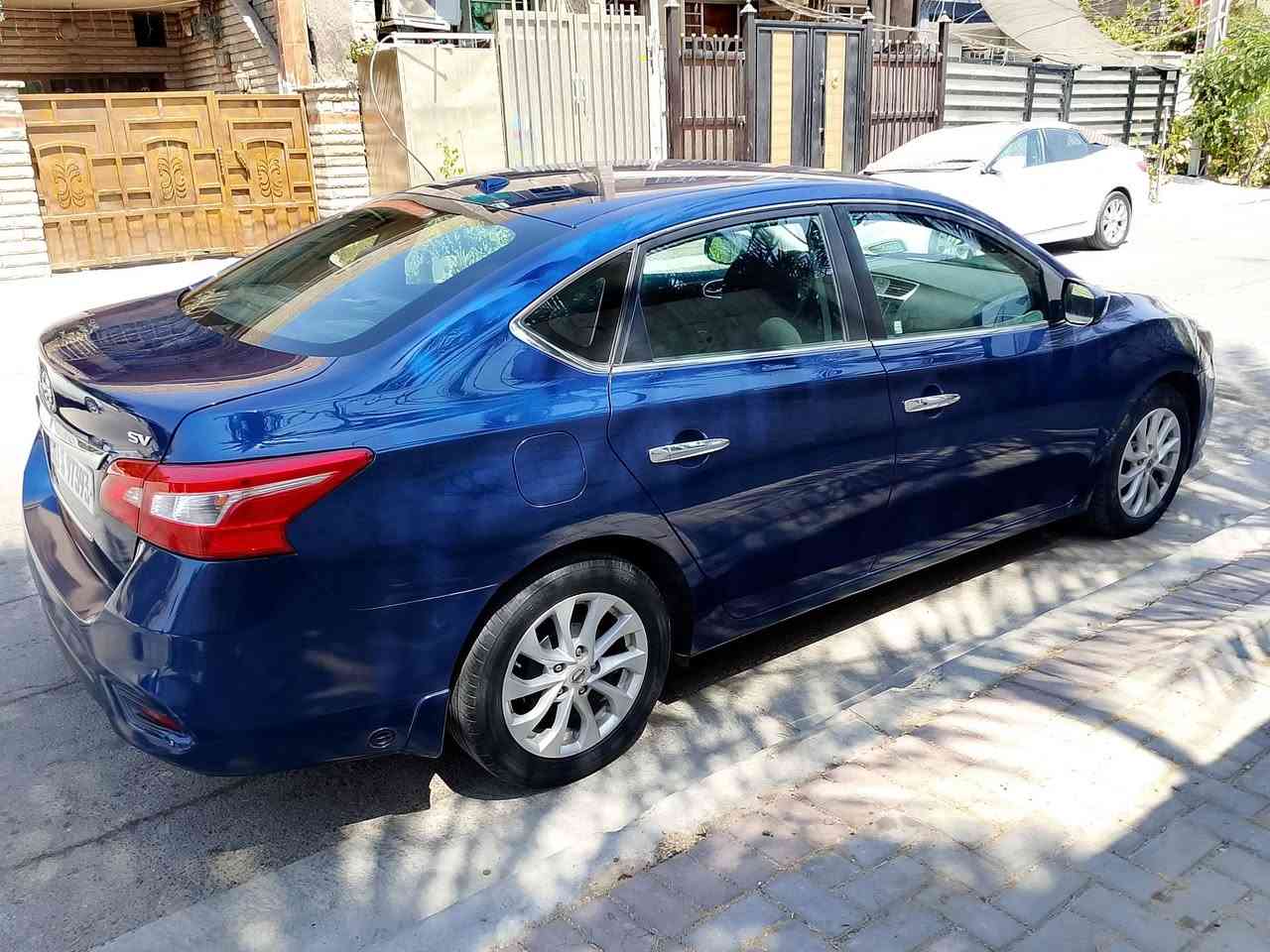 نيسان سنترا موديل 19 سياره حلوه وجديده بيه قطعتين صبغ بدون دواخل فول عده الفتحه السعر95
مكاني بغداد الشعب
***********
