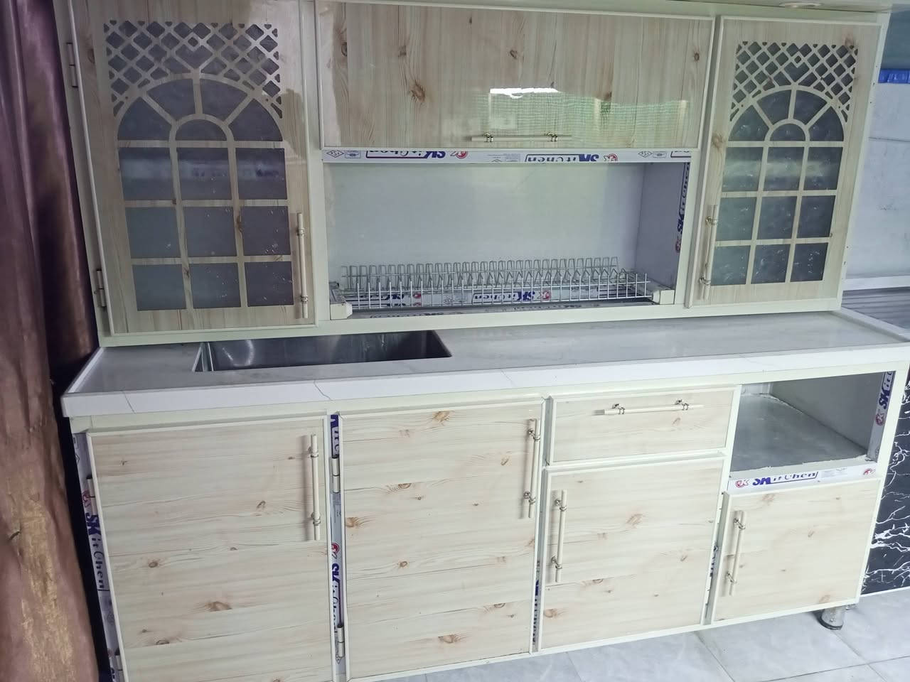 كاونتر فول تزكام زلغ مابيه كله ستندر اخو الجديد مرمر اصلي موصناعي  اناره سله مواعين 
وياه سله سنك اناره ثلاث الوان ثقيل مابيه اي عيب نضافه السعر 250 مكاني الحسينيه مال الراشديه بسكلات هاتف وتس اب ***********
