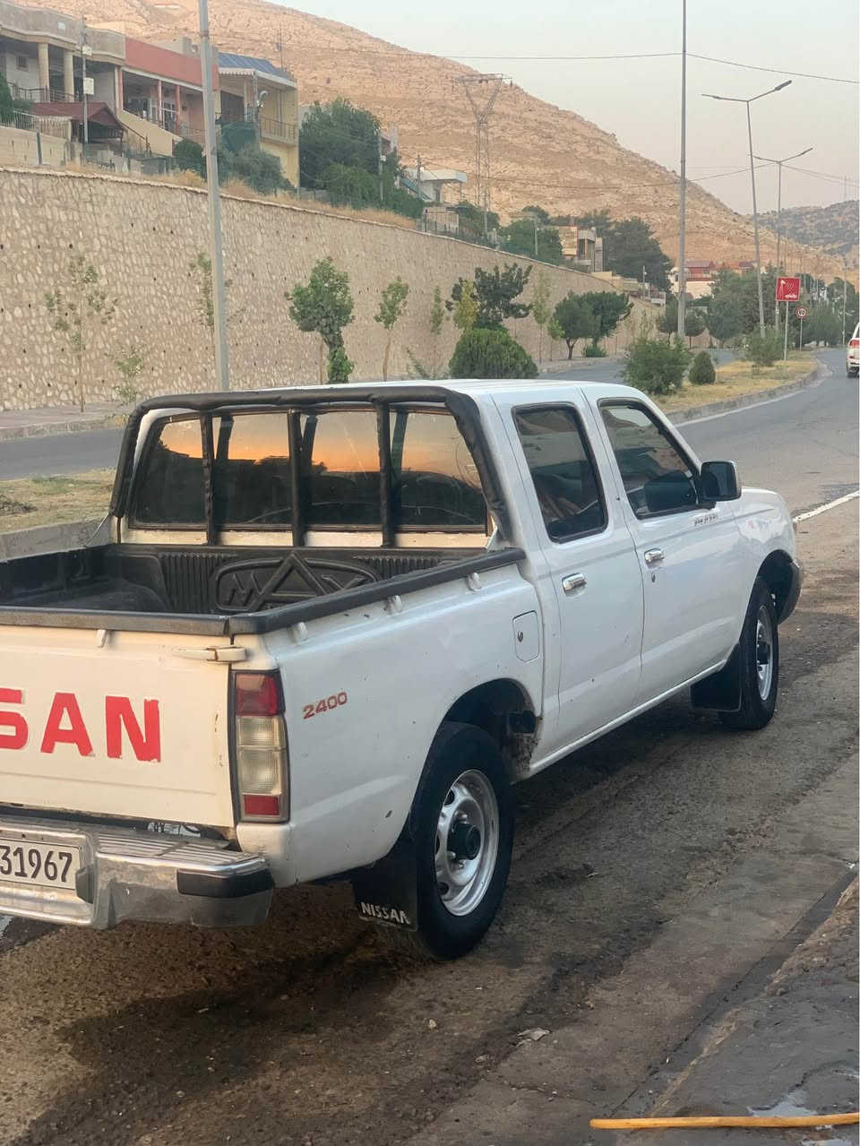 بيكاب نيسان 2001گئر مةكينة بةشةرت ئةكسل بةسةرت تةبريدو باوةر  سةنةوي تازة خةلاس بوة يةك جاملخي بؤياخ بةبئ ژؤرئ 
*********** شقلاوة, أربيل
