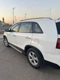 سورنتو شكل ١٥ • ٢٠١٣ • ٧ راكب