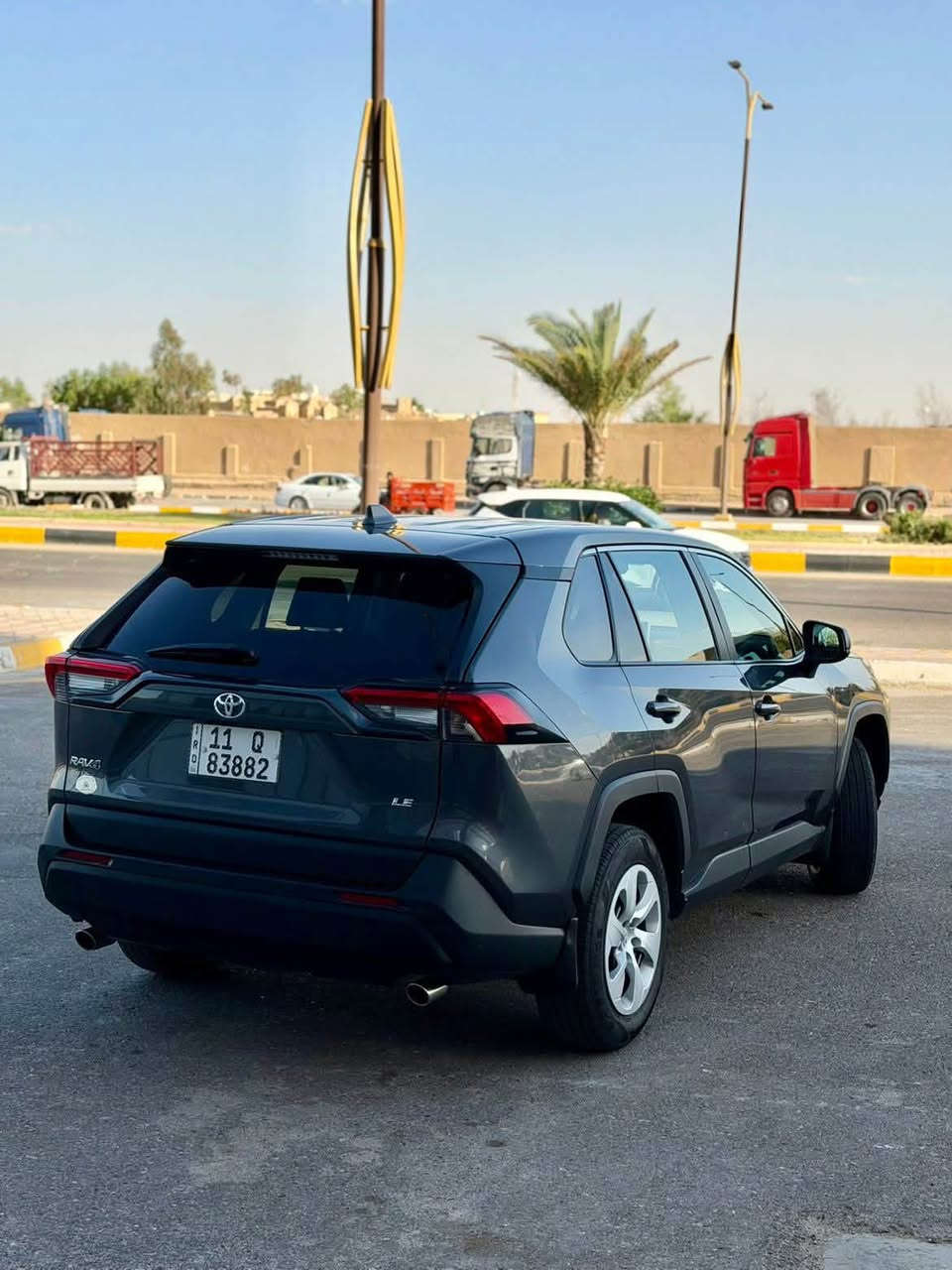 راف فور 2023 LE
بانزين

ماشية 45 الف مايل
نظيفة السيارة وجاهزة

حادثها اربع قطع
باب الصدر وجاملغات اماميه ثنين
وبنيد

رقم الشاصي خاص

رقم بغداد تحويل

سعر 179$ ورقة 
وبيها مجال قليل للشراي

📍مكانها بغداد الغزالية
واتساب
***********
