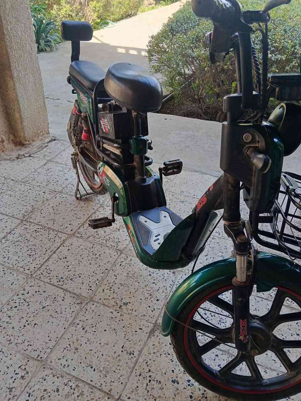 بايسكل شحن للبيع
فول مواصفات بطاريات جديدة 
استخدام قليل جداً 
السعر 275 وبي مجال 
للاستفسار ***********
