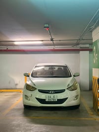 Hyundai Elantra 2013 - 1.6 Liter DOHC للبيع ألنترا خليجي اللون أبيض ثل...