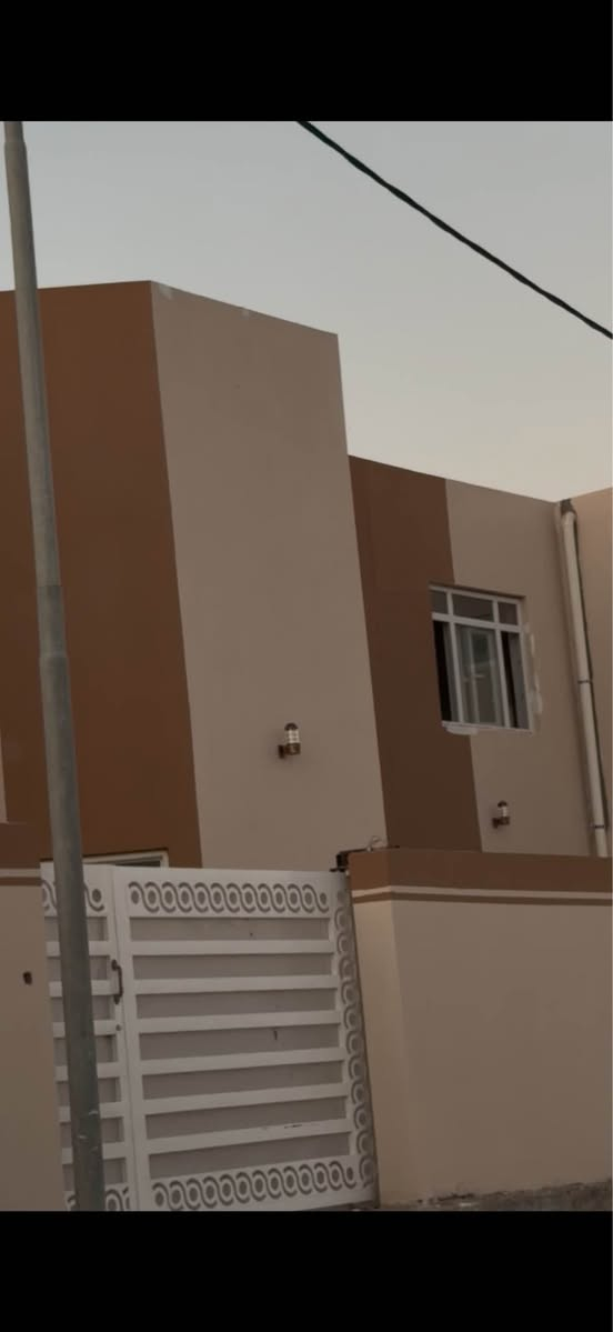 دار ٢٢٠ م طابقين طابوق بقرية السلام بالمناذره البيت يحتوي
٤ غرف نوم
٢ صاله
٤ مجاميع صحيات
استقبال 
مطبخ
كراج وحديقه 
البيت بناء نظام حديث والسيراميك درجه اولى 
يتم الدفع بنظام مقدمه بسيطه والباقي اقصاد يتم تسليم البيت خلال ١٠ أشهر اواقل 
للاستفسار *********** النجف, العراق
