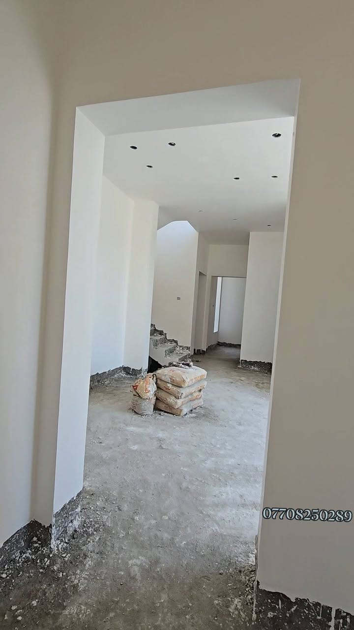 السلام عليكم كادر بورك جدران وسقف جص فني شرط نضافه العمل وتسليم بل موعد متفرغ حاليا ***********

نص مكتوب في الصور:
- ***********