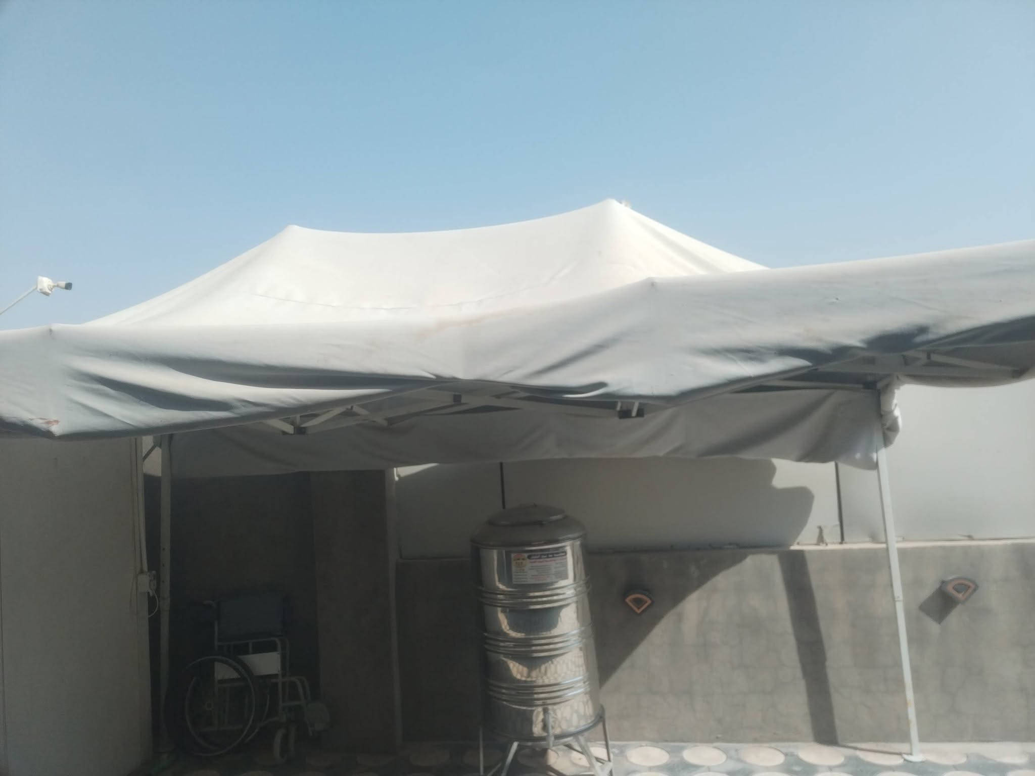 سلام عليكم سقفية للبيع جديدة كامله مكمله هية وجادرهة السعر الاتصال على الرقم *********** المكان نجف ابو صخير
