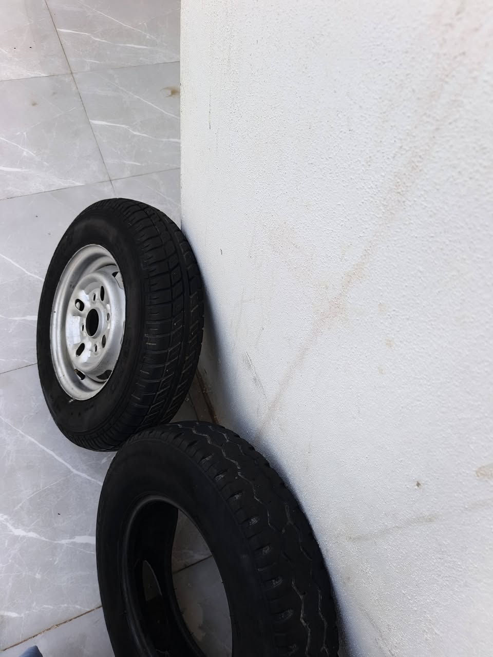 للبيع،،سبير مال ستوته حيل نظيف مال شركه+ تاير مال ستوته نضيف،،مكاني الطوز،،الشراي يتصل ***********
