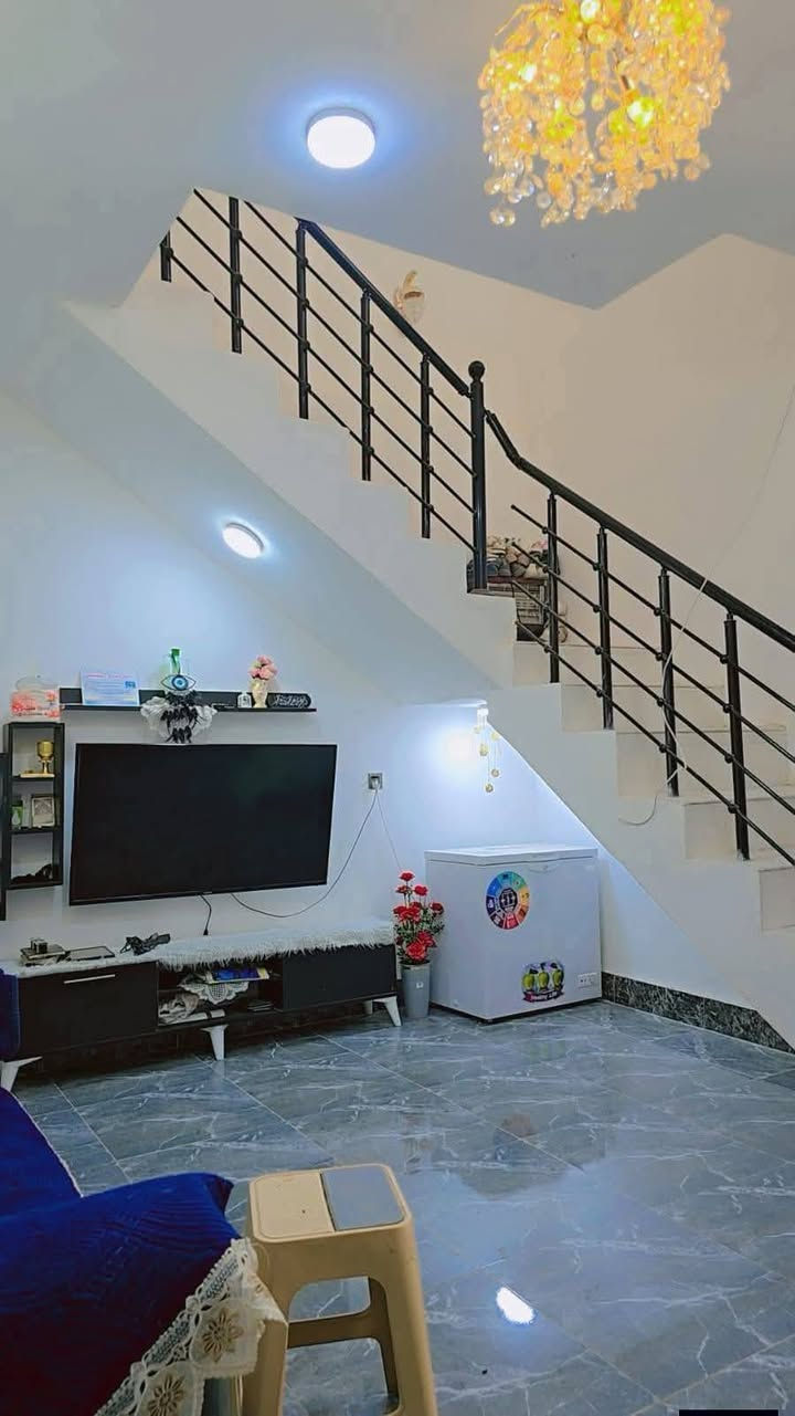 🏡دار للبيع🏡
المساحة: 200 متر مربع
✅ #طابو_زراعي_سند_25_أقرار_محكمه
السعر: 48 مليون  (مع المجال)
الموقع: النجف شارع الصب عمود 317 

مواصفات البناء:
غرفتين نوم وصاله ومطبخ واستقبال حمامات داخليه وخارجيه وكراج 
بناء مرتب (أساس + سقف كونكريت + طابوك)
أرضية بورسلين أبو الـ 60

الخدمات:#بعد_عن_سوق_100م
ماء كهرباء مدارس سوق تبليط مولد

للاستفسار والاتصال:
***********
