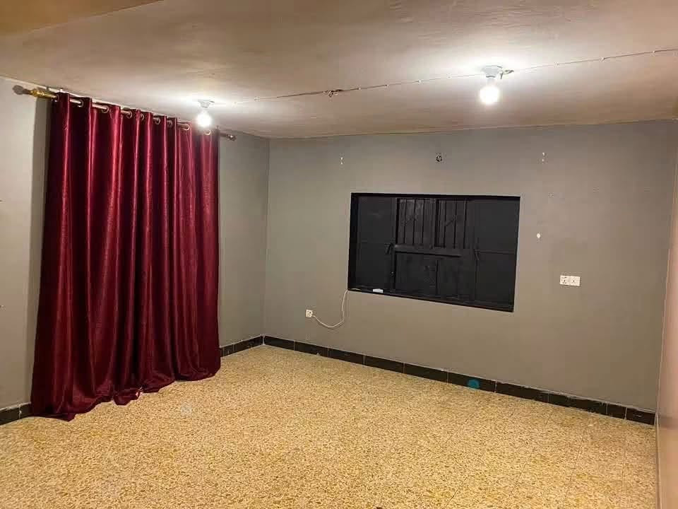 للايجار في السيديه

مشتمل للايجار في السيديه 

طابق اول باب خارجي مفصول 

غرفة نوم واحدة 

مطبخ مفتوح على الصالة 

انارة كاملة

مروحة سقفية

سنك

سخان 

ساحبة مطبخ

كلة شغال وموجود

حتى تاسيس ماي الغسالة

السعر 500قفل 

للاستفسار-***********

مكتب الاقتصادين تطوير العقاري
