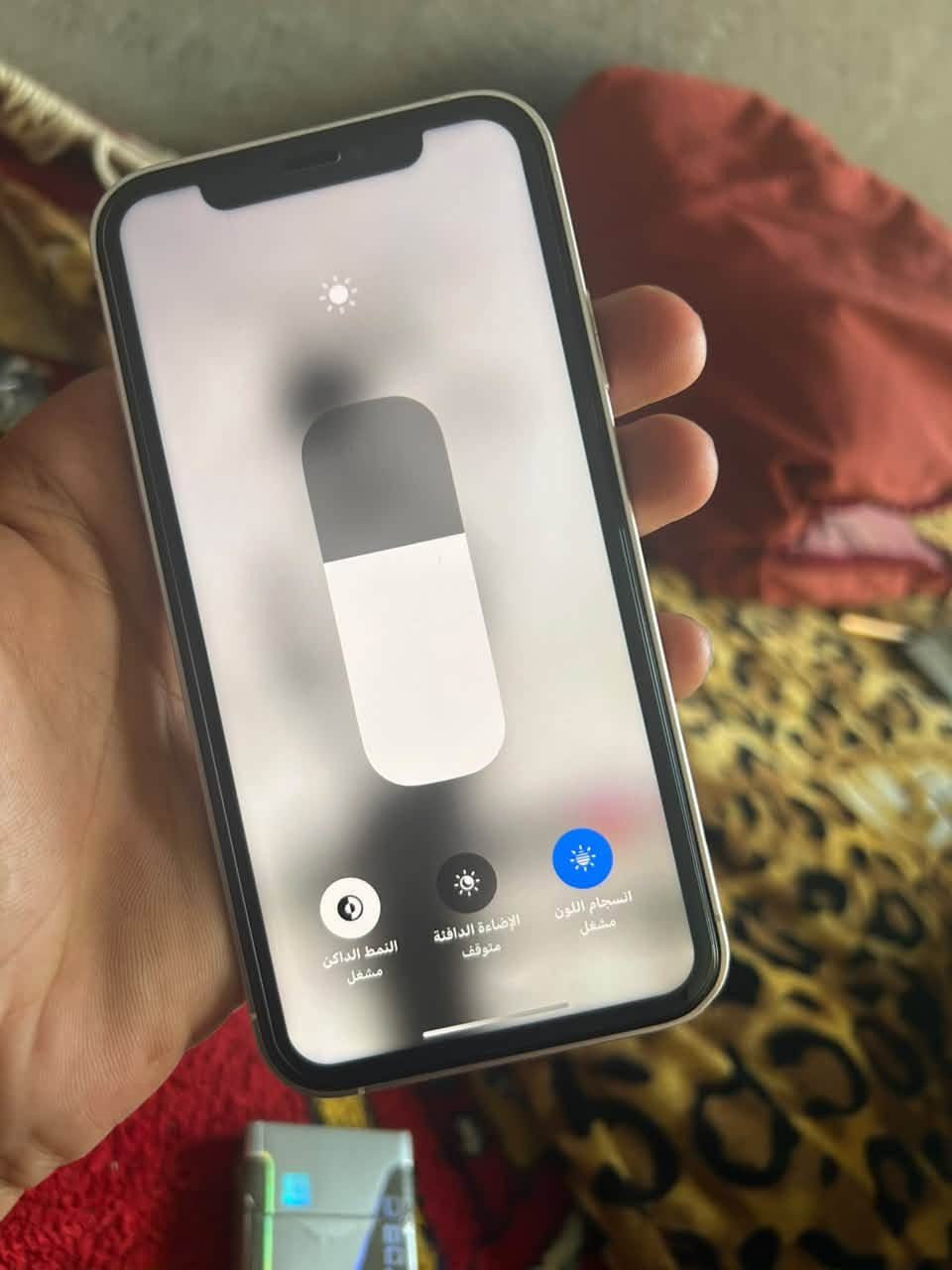 ‏iPhoneXR سلام عليكم جهاز نضيف خير￼ من الله 
￼ جهاز بطارية 100 لا يصرف شحن جهازي يخبل 
￼ ￼ الكاميرا بلادية ￼ شاشة بلادية سعر 190 وبي ￼ مجال 
‏ مكاني خاجيه شارع 40 رقمي ***********￼￼
