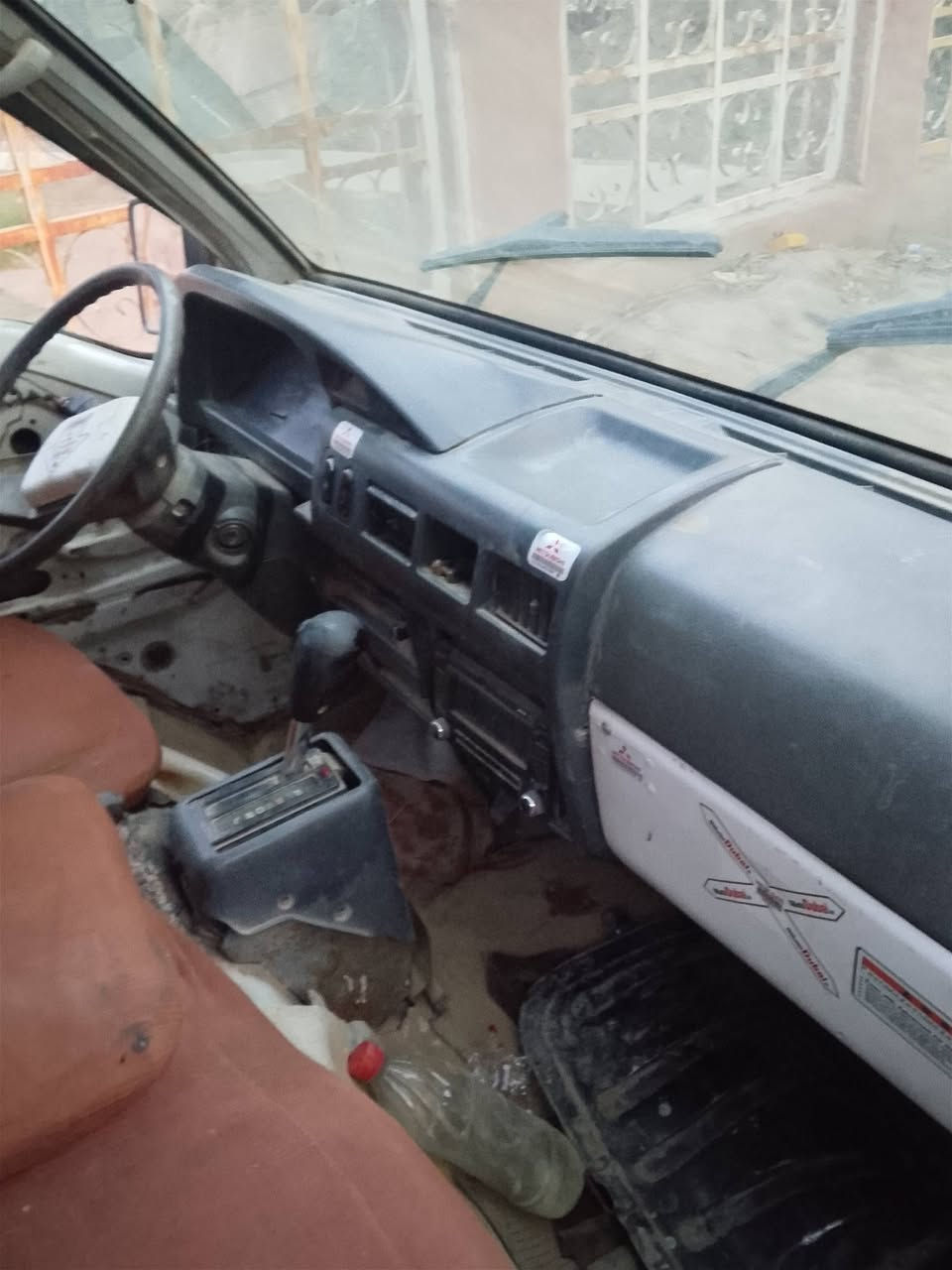 سلام عليكم خوان ميسيبوشي موديل 2000سياره حلو خير من الله للبيع وسعر خاص وشرط تحويل عنوان ديالى كنعان رقمي ***********
