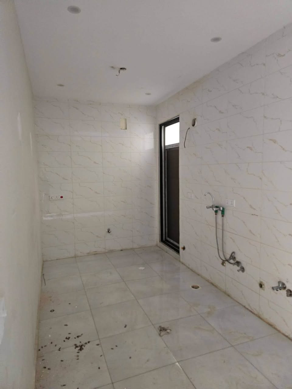 مشتمل لإيجار طابق ارضي 2غرف نوم 🛌 +صاله+خدمات+مطبخ📍العنوان بغداد الدوره البوعيثه مجمع الحليم الاستفسار ***********
