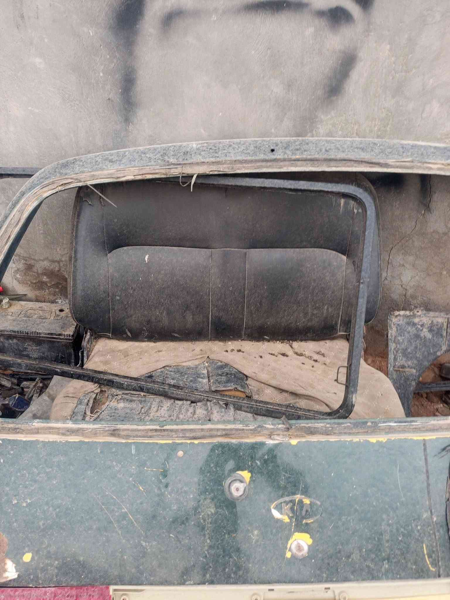 قطع غيار • عنوانك • غير واضح