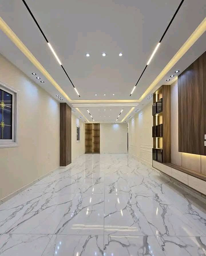 صباغ متفرغ للعمل 
معجون 
ستن 
بنتلايت
 بلاستيك
اصباغ جوتن 
تصفيه الجدران الداخلية 
 نعمل جميع الاصباغ 
*********** يتوفر وتساب
