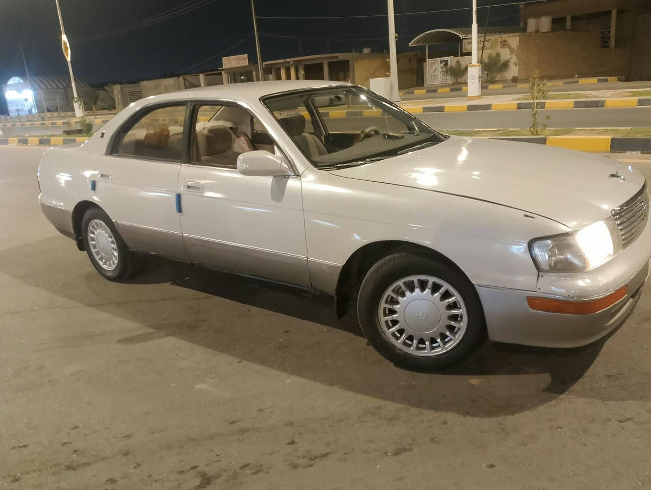 السلام عليكم
بطه متصل مكينه وكير ثنين ونص مكفولات حداديه كهربائيات تخم تاير جاهزه سياره مكفوله من الضربه القويه والعيب شرعي وصوليات مصبوقه جماليه فقط رقم نجف سنويه نافذه راعيهه بناصريه تحويل ثاني يوم سعر 45وبيهه مجال الشراي يتصل على الرقم ‏‪***********‬‏مكان ناصرية مركز
