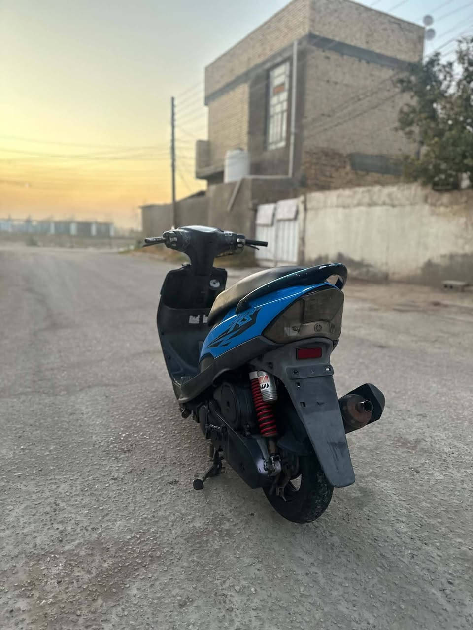ماكس عدله
دراجه بلاديه 49 
مامفتوحه ابد شرط كلشي بيها شغال
مكينتهه ناعم
مكاني مسيب سده *********** ستفسار
