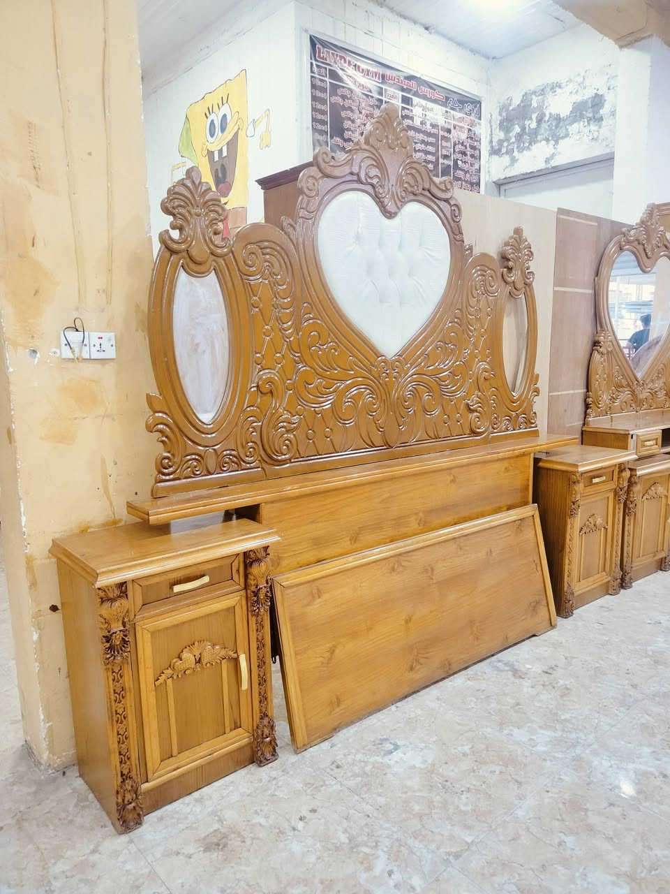 السلام عليكم غرفه نوم عنوان واسط العزيزيه شارع التربيه يوجد واتساب مستخدم ***********
