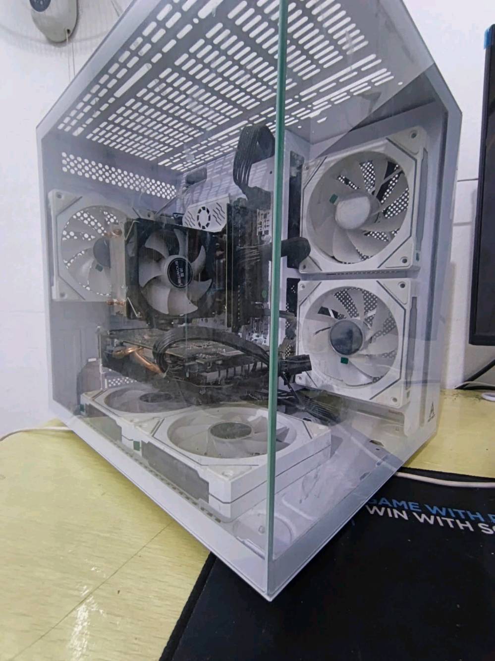 بي سي قيمينج • RX 580 8GB • Xeon E5-2680 V5