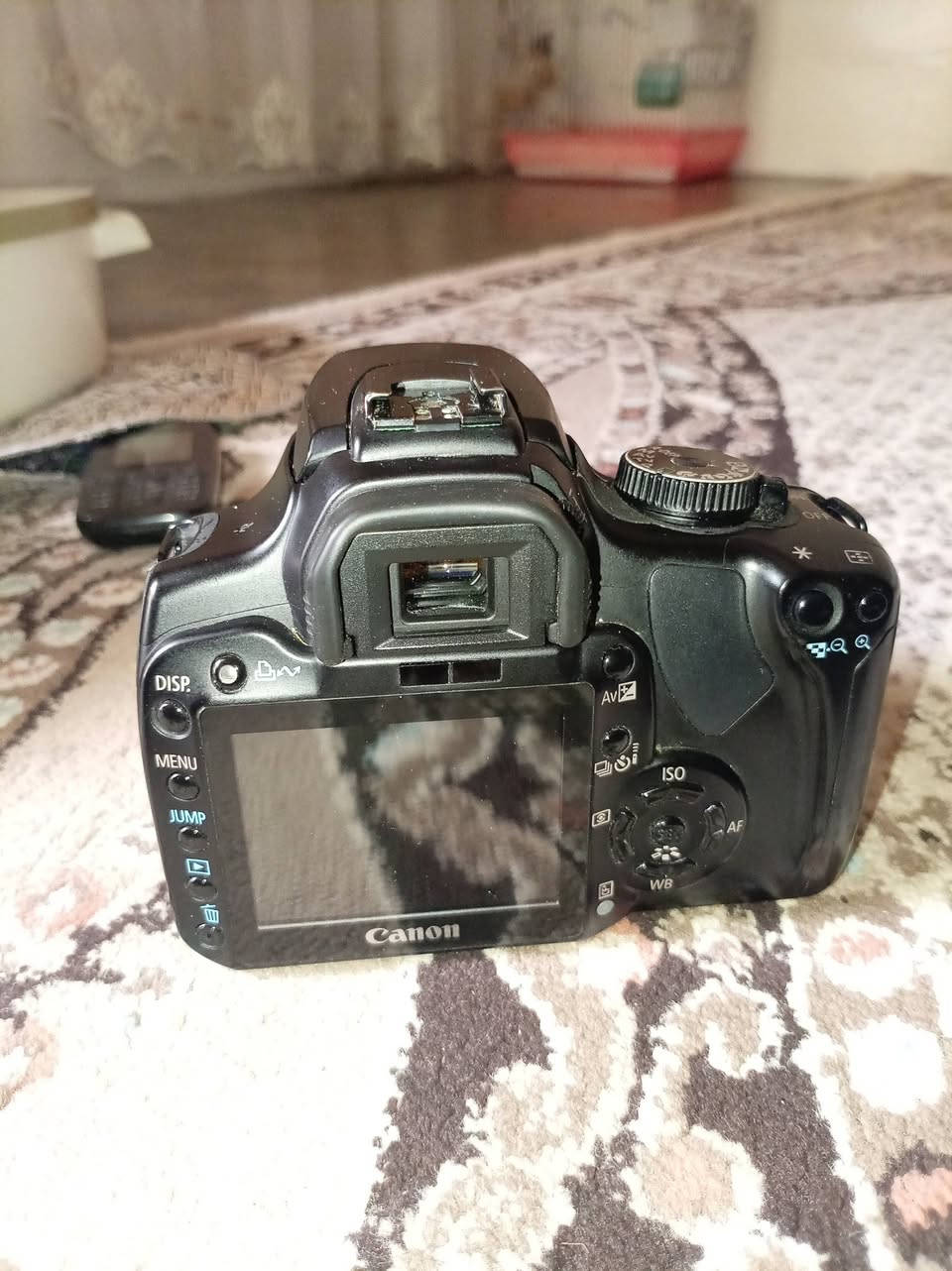 کامرە زۆر باکە سی باتری لە کە ڵە میمۆری 150هە زار
