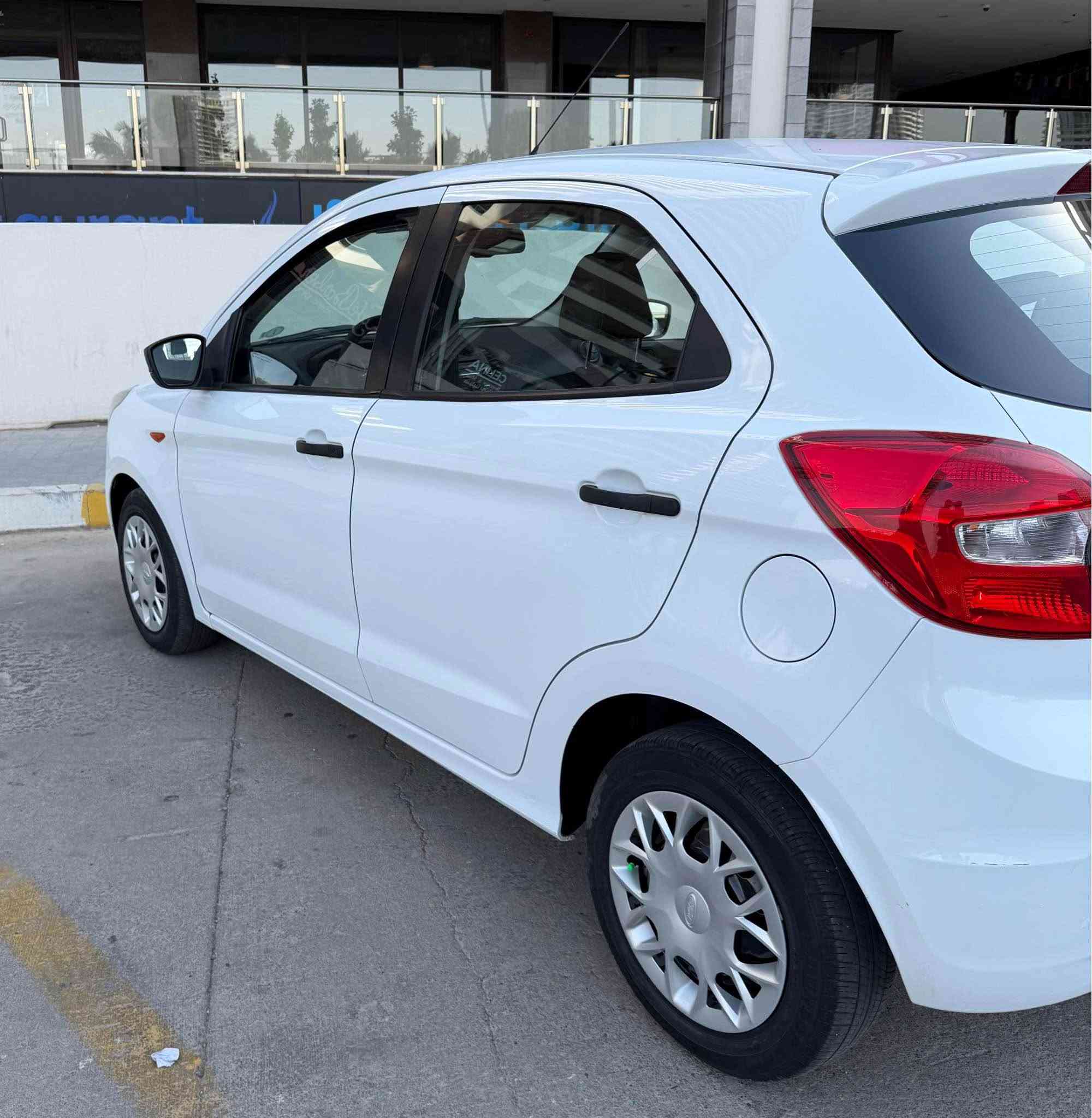 فۆرد فیکۆ مۆدێل 2018 شەریکە مهند  زۆر خاوێنە هیچی نیە بەناوی خۆمە 

نرخ 86$
*********** أربيل, العراق
