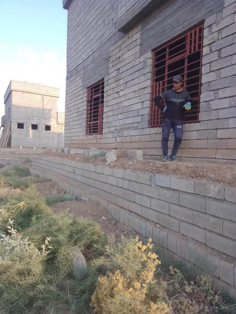 سلام عليكم
تم تصفير بيت وبالإضافة إلى انو تفليش بلوك على مدار 
كامل اخوتي اي شغل عندك نشتغل يوجد كادر كامل. 
من4 عمال فما فوق فرش حجر تصعيد رمل ابلوك تفليش 
حايط تصفير داخل خارج البيت اخوي اشعندك نشتغل 
خابرني وتدلل .***********
 واسأل الله الرزق لجميع @
