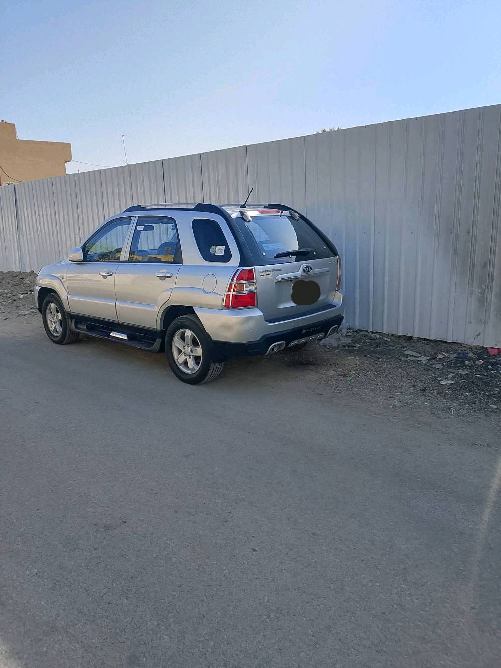 السلام عليكم سبورتج موديل 9مكفوله بسمي رقم انبار انكليزي تبريد ثلج صدر امامي خلفي جديد تايرات جديد محرك 2000دوش اي نقص مابيه البيع فقط سعر 110.        *********** مكان سياره ابو غريب ابو منيصير