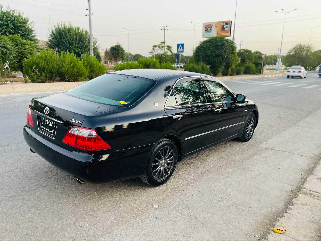شاهینە رۆیال براوە مۆدیل ٢٠٠٦ ی سی دووگمە مەکینە بچوکی گێر گەورەی مەرخوب بی بۆیاخ و دەعم کۆدی بۆکراوە بەشەرت پەردە تەبرید ساردو گەرم ناو دەری زۆر پاک  و جوانە ناو رەساسی فۆرمیکای هیج نەشکاوە ١٣١ هەزار رۆشتوە بی مەسرەفە سعری ٤٧ گەلاو مەجال شوین هەلەبجەی تازە 
***********
***********ڤایبەر و واتساب السليمانية, العراق
