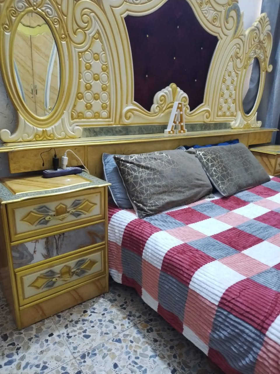 غرفه خشب عراقي تصميم تركي 350 وبيه مجال ***********
