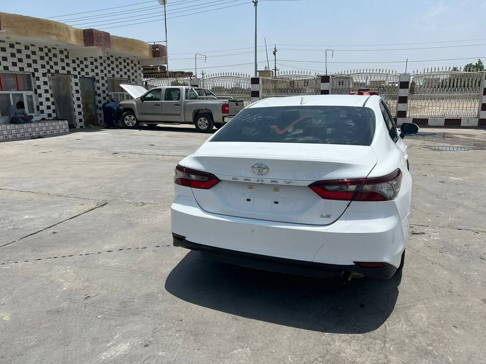 السلام عليكم
كامري 2023 رقم بغداد باسمي تحويل ثاني يوم 
مواصفات LE
سعر حلو
***********
