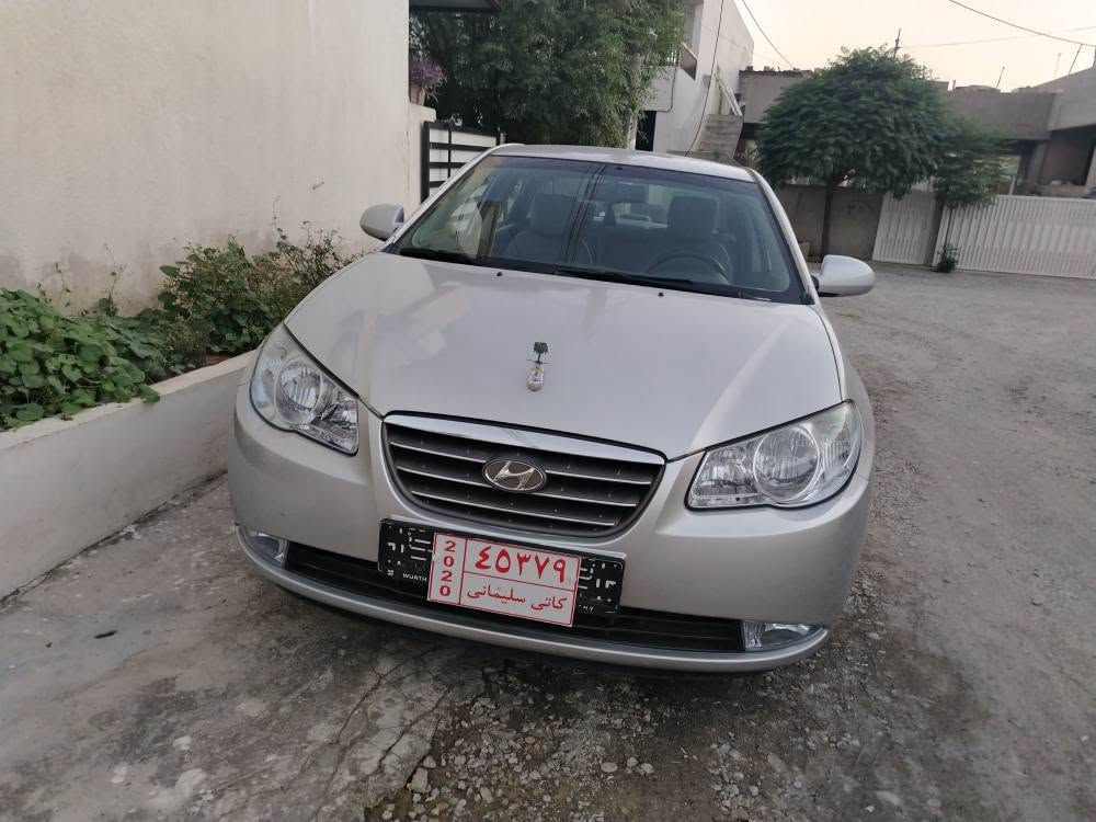 بەناوی خودای بەخشندەی میهرەبان
هۆندا ئاڤانتی بۆ فرۆشتن بڕاوە لۆک لۆک
مۆدیل 2008 نموونە لەخاوێنی 
تەبرسد لەمس و سوکان ڤۆلیوم 
گێڕ ئۆتۆماتیک و کوشن هیتەر و کوشن جڵد 
خایس و ڕزیوی قەترە پێوە نیە
پێش و پشتی کەپسە و هیچ لێدرانی نیە
  برێک  و تەبرید  و توندوتۆڵی و ئەی بی ئێس بەشەرت 
سەیارەکە تابڵێی توندو تۆڵە و مەسرەف کراوە 
بەنزین زۆر کەم دەخوات
یەک کەڤەری دوای گۆڕاوە
گێڕو مەکینەی بەشەرتە
هەیکەلی زۆر جوانەو لوسە و سەقفی بێ بۆیاغ
چوار تایەو ویلی لۆکی لەژێرە
سعری زۆر گونجاوەو ماڵی دۆستە بەس سایەقی دەوێت
سعری 46 و معامەلەیە
 شوێن ڕانیە ..
ژ.م. *********** وە ***********
ئاسیا  واتس ئەپی لەسەر 
مەسجیش کراوەیە.. رانية, السليمانية
