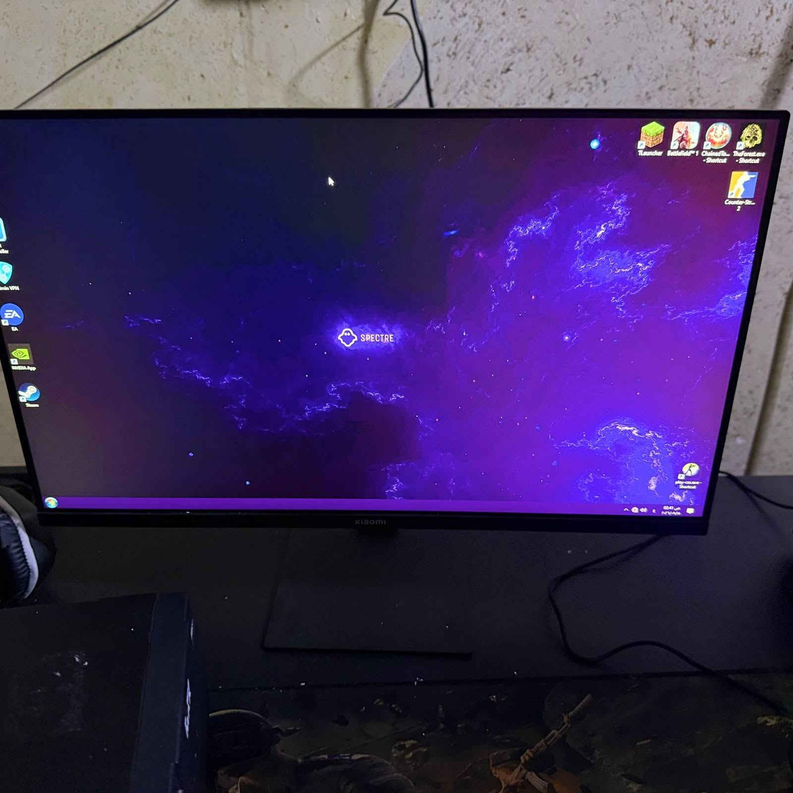 للبيع تجميعية pc مع شاشة شاومي حجم الشاشة 24 ترددها 180 هرتز  المواصفات :
المعالج : core i5 9500 الجيل التاسع 
الرام : 16 كيكة 
الهارد : 256 ssd مع 256 hdd
كارت الشاشة : نيفيديا rtx 2070 سعة 8 كيكة 
مكاني بغداد البلديات اتصال ***********

نص مكتوب في الصور:
- About Your PC is monitored and protected. See details in Windows Security Installed RAM 16.0 GB Speed: 2400 MHz Processor Intel(R) Core(TM) i5-9500 CPU @ 3.00GHz 3.00 GHz Graphics Card 8 GB NVIDIA GeForce RTX 2070 Storage 417 GB 202 GB of 417 GB used pc-1 MS-7C31 Rename this PC Device Specifications Copy Device Name pc-1 Processor Intel(R) Core(TM) i5-9500 CPU @ 3.00GHz 3.00 GHz Installed RAM 16.0 GB Graphics Card NVIDIA GeForce RTX 2070 (8 GB) Storage 119 GB SSD SSD 128GB, 298 GB HDD TOSHIBA MQ01ABF032 Device ID 4D07ABA3-032D-4CD9-9026-ACC22F7AAD85 Product ID 00331-10000-00001-AA718 System Type 64-bit operating system, x64-based processor Pen and touch No pen or touch input is available for this display Frequently asked questions How does having 16 GB or more of RAM impact my PC's performance? Can I run modern applications smoothly with this RAM capacity? Is my GPU sufficient for high end gaming and video experience? How can having a dedicated GPU enhance my experience and productivity? Am I running the latest version of the Windows OS? What is the latest Windows version?