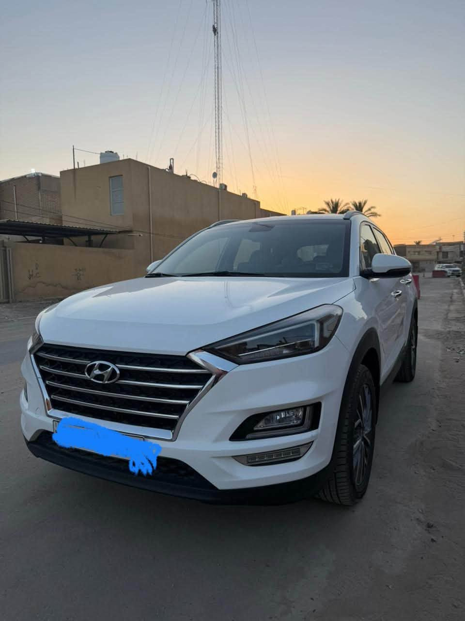 السلام عليكم 
توسان خليجي موديل ٢٠٢٣
السيارة على وضع الشركة بيه بارد بكد الجف بالبنيد وشخطات زغيرة بالدعاميه الوره
نظيفه فول 
ماشيه ٧٧ بالكيلو
رقمه بابل
مكاني الحله 
السعر ١٨٣ بيه مجال شويه
اتصال / واتساب 
***********

