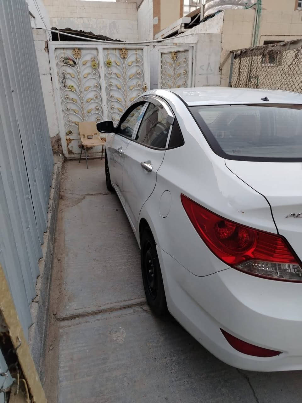 اكسنت مديل 14 مكينه 1600
سياره جاهزه  رقم أربيل بيها جاملغ امامي  ولباقي دحجات بصيطه كلش  سعر 85 وبيها مجال  لمعرفة تفاصيل لتصال عل رقم *********** مكان سياره النجف غير متواجد عل الفيس
