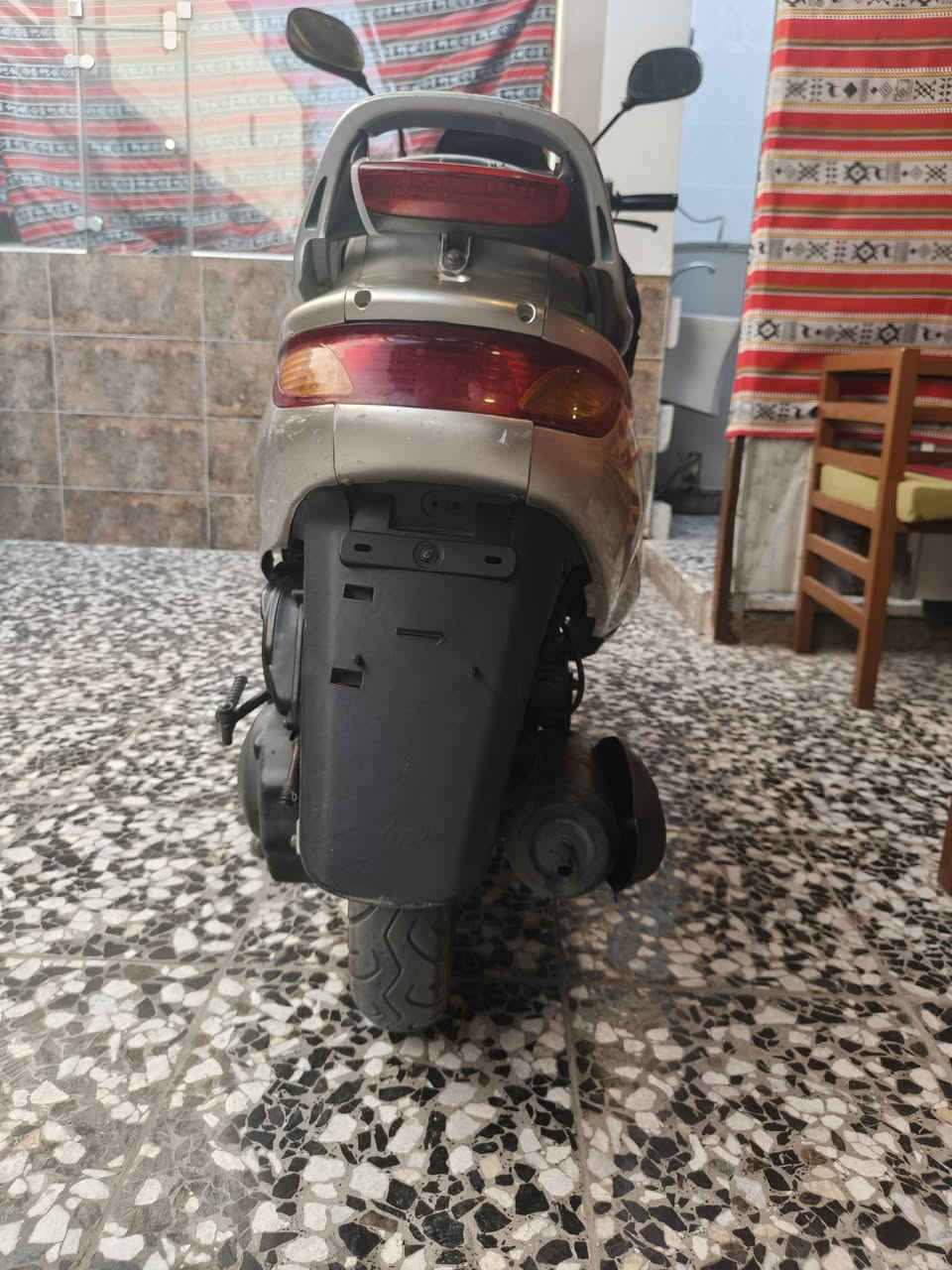 السلام عليكم دراجه للبيع فراشه فحل
نضيفه فول  حاويه شرط ع فحص ماداخله تصليح 
السعر 650الف مع المجال للشراي 
رقم لهاتف لتواصل ***********
