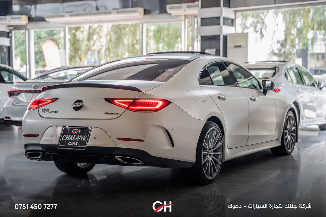 Mercedes-Benz CLS450 4MATIC

السنة: 2022
الممشى: 63,000 كم
الحالة: USA
الحالة الخارجية: بابان مصبوغان
الموقع: دهوك

المحرك ونظام الدفع:

* محرك 6 سلندر خطي 3.0 لتر Turbo
* نظام Mild Hybrid EQ Boost
* القوة: 362 حصان
* العزم: 500 نيوتن متر
* ناقل حركة أوتوماتيك 9 سرعات 9G-TRONIC
* نظام دفع 4MATIC
* تسارع 0–100 كم/س: حوالي 4.8 ثوانٍ

المواصفات:

* شاشة MBUX
* عدادات رقمية
* Apple CarPlay + Android Auto
* كاميرا خلفية
* حساسات أمامية وخلفية
* مقاعد جلد
* مقاعد أمامية كهربائية مع ذاكرة
* تدفئة المقاعد
* فتحة سقف
* Ambient Lighting
* دخول وتشغيل ذكي
* مصابيح LED
* جنوط ألمنيوم
* أنظمة أمان ومساعدة السائق

📞 ***********
شركة جلنك وليد صبري – دهوك

#Chalank_cars_duhok

نص مكتوب في الصور:
- *********** CH شركة چلنك لتجارة السيارات - دهوك