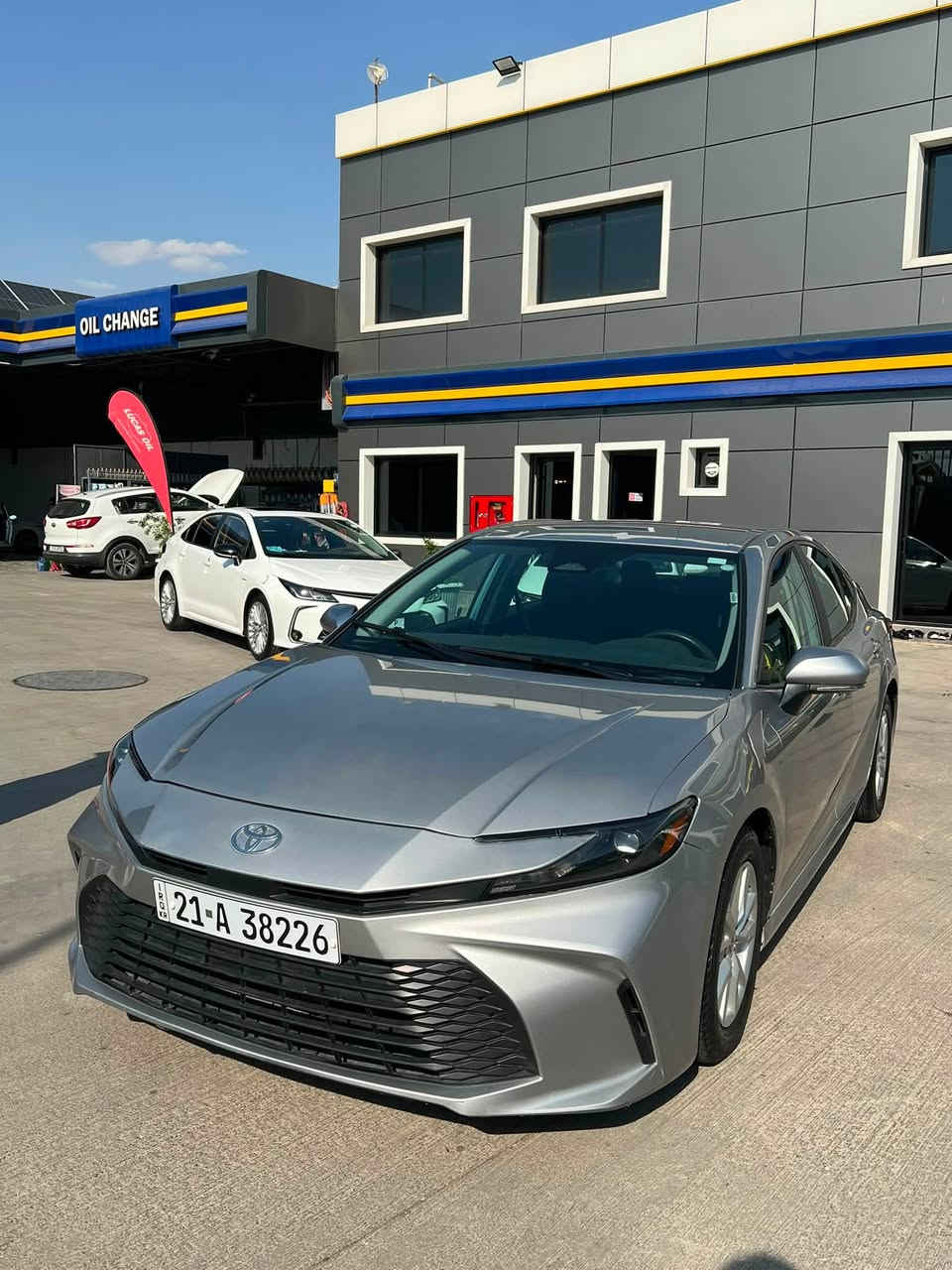 Toyota Camry Hybrid  LE  2025
تويوتا كامري هايبرد 2025 ) بانزين وهايبرد

اللون :- رصاصي ❤️❤️❤️‍🔥❤️‍🔥

الموديل 2025

السياره مرقمه سليمانيه- رقم و سنويه هزه جديده لحد 2031

المحرك 2500cc 

الحادث - 3 قطع صبغ

ايرباك سليم 

 👇🏻👇🏻👇🏻المواصفات👇🏻👇🏻👇🏻

• شاشة كبيرة

• كاميرا خلفية

• حساسات خلفية

• رادار امامي

• مانع تصادم

• تصحيح مسار

• مثبت سرعه

• مانع انزلاق

• استيرن متحرك

• نقطة عمياء

• مانع تجاوز

• حساسات مانع تجاوز

• بصمة تشغيل

• شاحن ويرلس

• اضوية اماميه زنون LED

• اضوية خلفية LED

• ليد زنون نهاري

• ويل قياس 16

• نظام ECO + TRIP

• نظام GPS + خرائط

• 3 أنظمة قياده ECO / Normal / Sport 

• اوامر صوتيه

• بلوتوث

• مدخل USB + AUX

للتواصل ***********

السعر 200$$

العنوان بغداد صليخ
