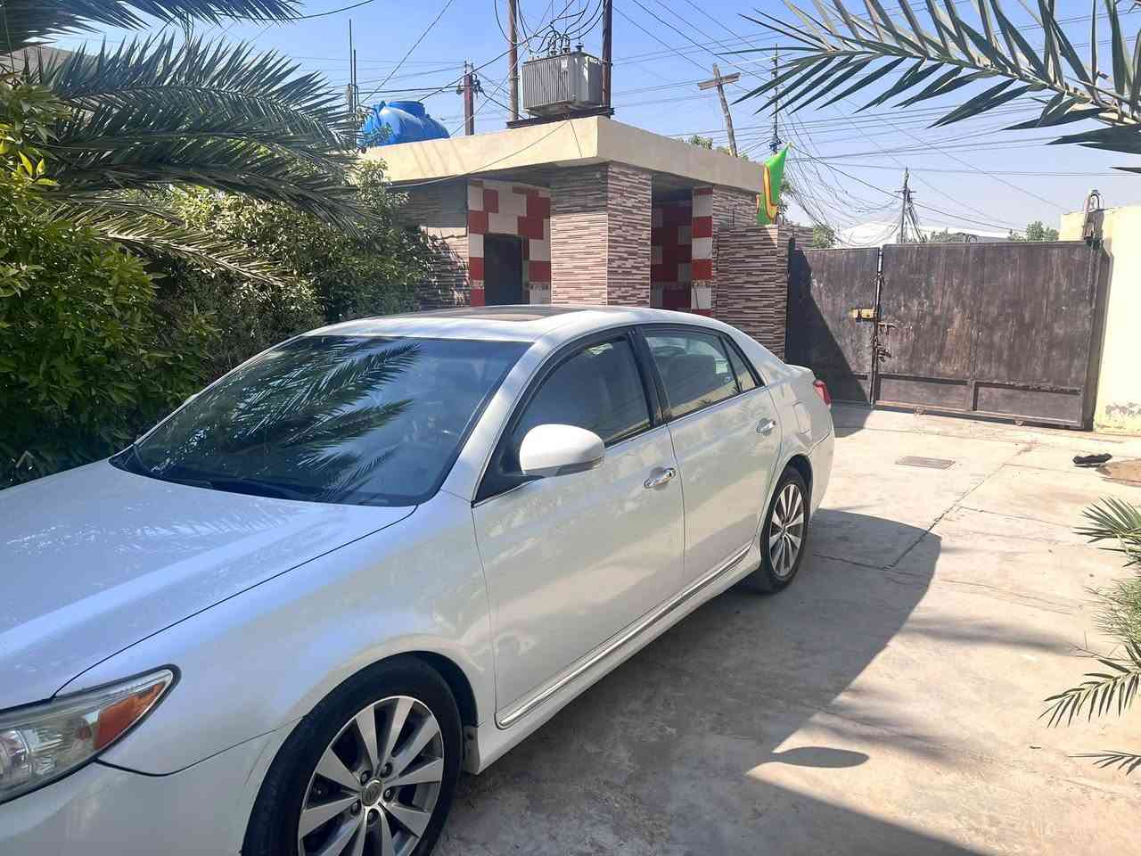 فخر الصناعة الياباني افلون موديل 2012
ارقى واقوى موديل هذا 

خليجي فول مواصفات 

فتحة سقف كشنات جلد وكهرباء

كشنات تدفئة وتبريد 

مليانة مواصفات 

سياره نضيفه من كل النواحي 

السياره مكفولة كفاله فقط دعاميات صبغ 

العنوان بغداد  

رقم هاتف صاحبها *********** 

اني مكلف بلنشر تحب تعرف معلومات اكثر اتواصل ويه صاحب السياره
