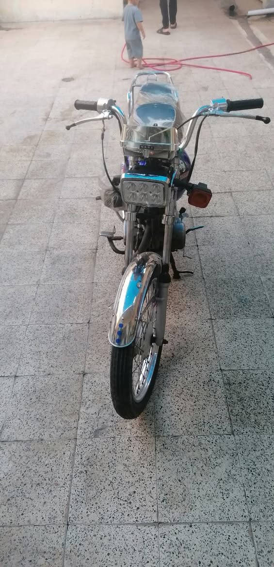 مطار /سي جي بارفازللبيع العنوان ايمن الزنجيبه سعر250
في مجال بسيط للطيبين (***********).)(***********)
