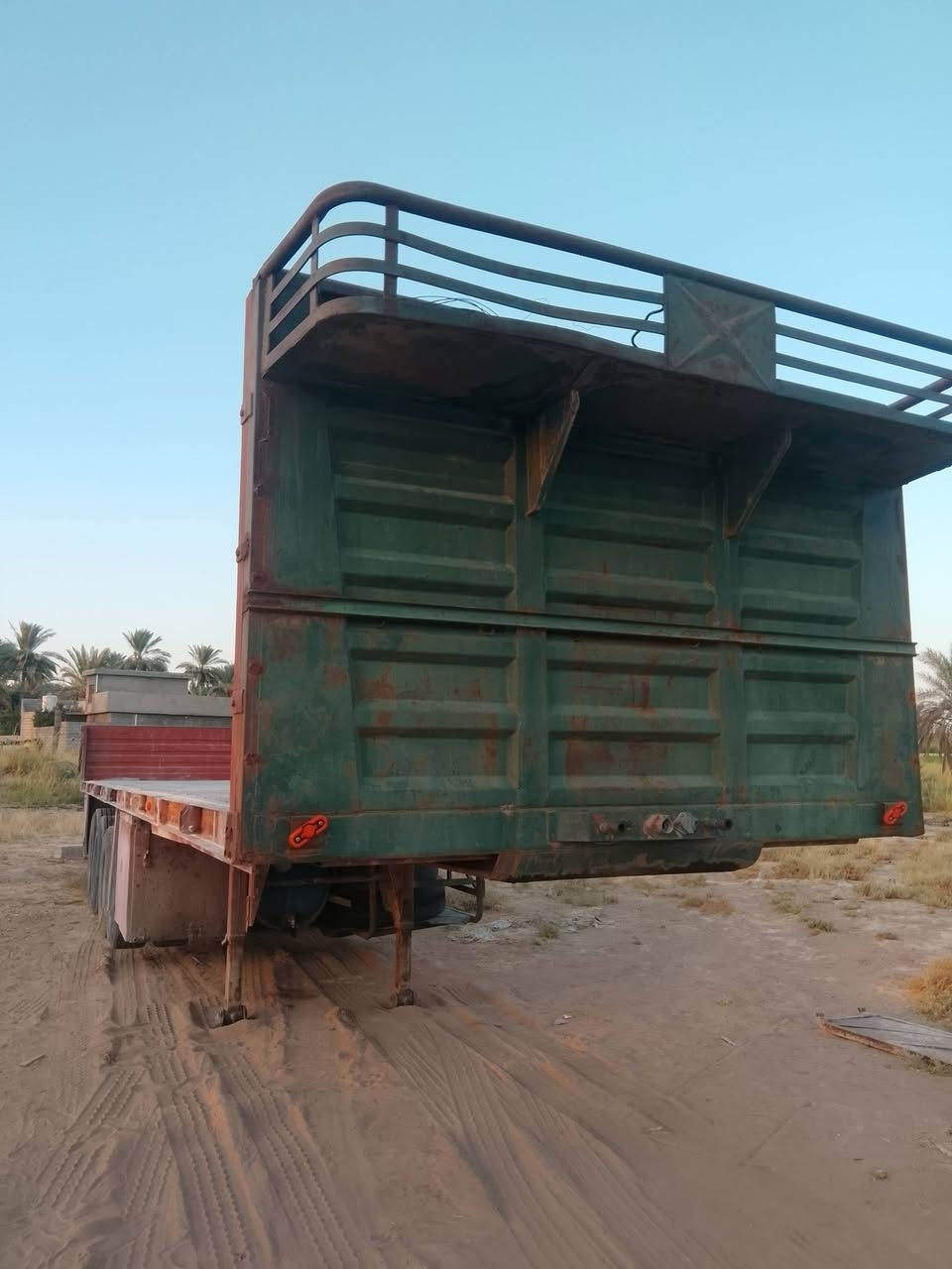السلام عليكم عربانة.اربع.دناكير  حدادية البيع تخم تاير دناكير الربعطعش الماني العربانة مكفولة من كسر وفطر كبل الشغل ماتصرف عليهة ربع دينار عنوان ديالى شهربان سعر 60 وهاذا رقمي ***********
