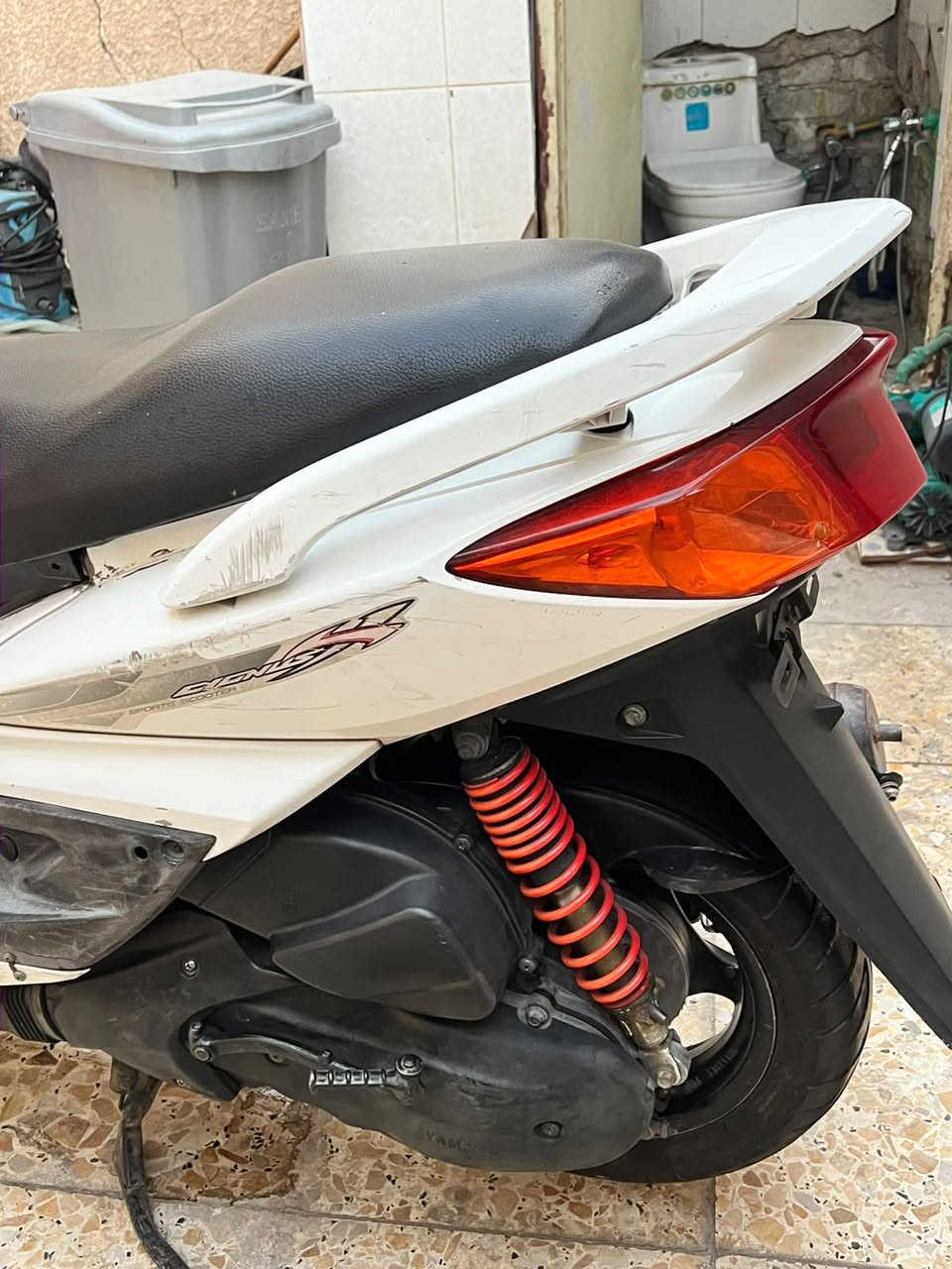 سلام عليكم سكنس فحل للبيع سلف هندر كفرات بلاديه مكينه ناعمه لاتنقيض ولا تبخير سعر600/رقم ***********
