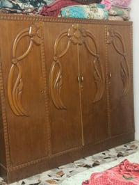 غرفة عراقية • للبيع • مكلفة