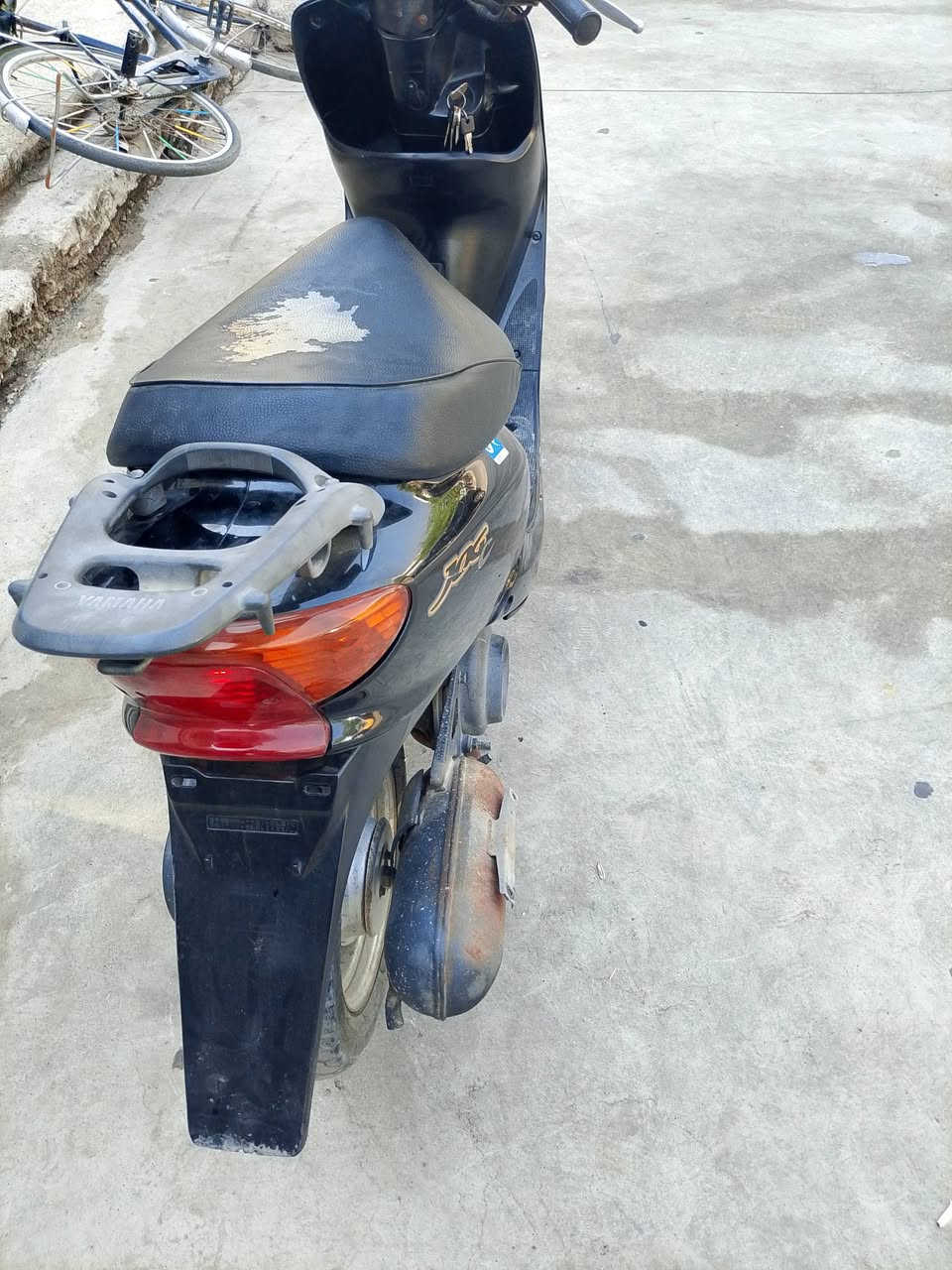 السلام عليكم شباب دراجه نوع عصفوريه للبيع شرط وظع شركه كلها شغاله سعرها 600بيها مجال قليل لتوصل وتساب ***********
