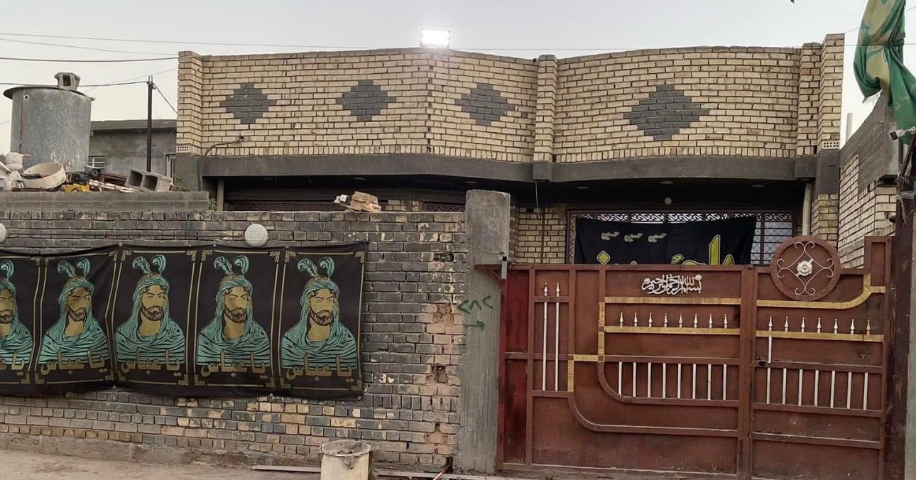 السلام عليكم  
بيت ٢٥٠ متر بحي البتول الزراعي بشارع ابو لثلاجات
يحتوي على غرف ٢
ستقبال
مطبخ العدد ٢ حار وبارد 
وصاله كبيره 
البيت جاهز من كل نواحي عده الكاشي 
الارض رفت صب وسكف صب
قريب الطابو
خدمات كامله مي ومجاري وكهرباء نقص فقط تبليط 
قابل للتقسيم إلى نصفين بالتساوي مساحة كل قسم: (125 متر / 125 متر)
الستفسار على الرقم ***********