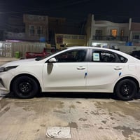 سيراتو 2024 للبيع  محرك 1600 مواصفات عادية  الجاملغات بيهم بارد موضح ب...