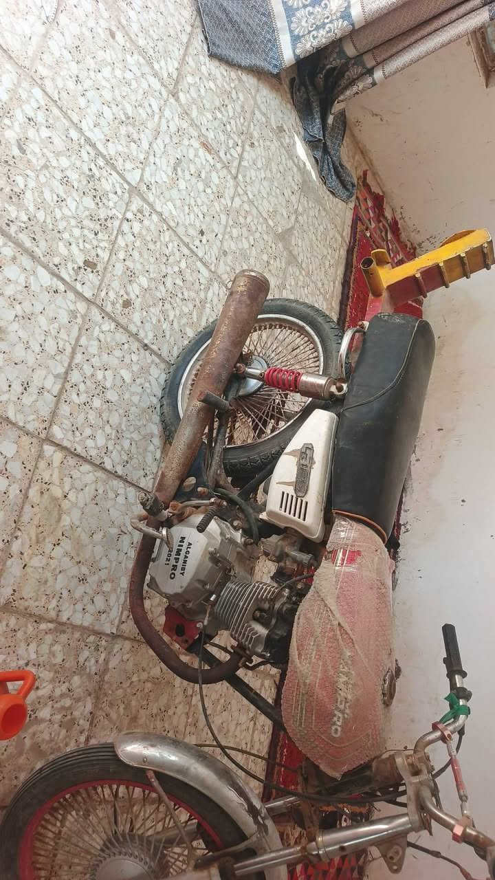 سلام عليكم دراجه البيع كلك  قوي  نبرو دراجه خيࢪمنالله مكاني ديوانيه طريق لسنيه سعر خاص *********** متواجد واتساب
