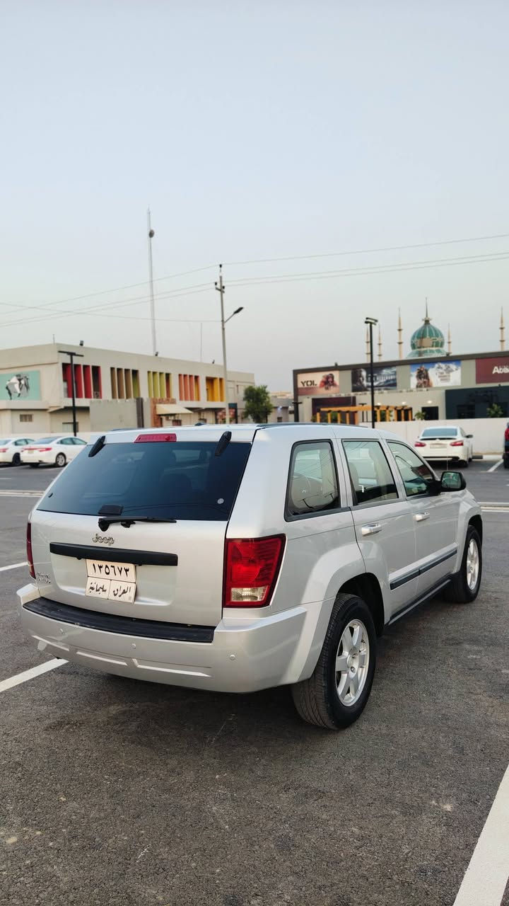 جێب لاریدۆ مۆدیل 2008بۆیاغ 1پارچە بێ لیدران سە نە وی نویە مکینە و گێڕوتبریت بشە رت نوقسانی نیە شایە نی باس بیت سعر 125معاملە
 شوین کە لار::ژم،***********
