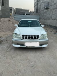 كراون ملكه • ٢٠٠١ • رقم بصره